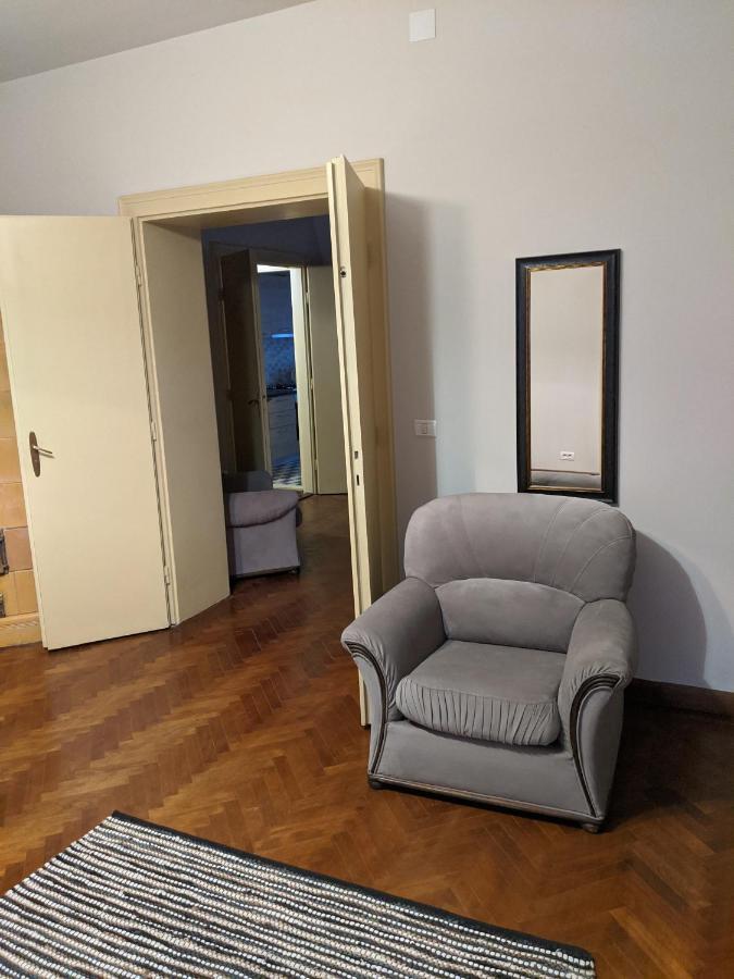 Cristian Apartment Near Old Town 티미쇼아라 외부 사진