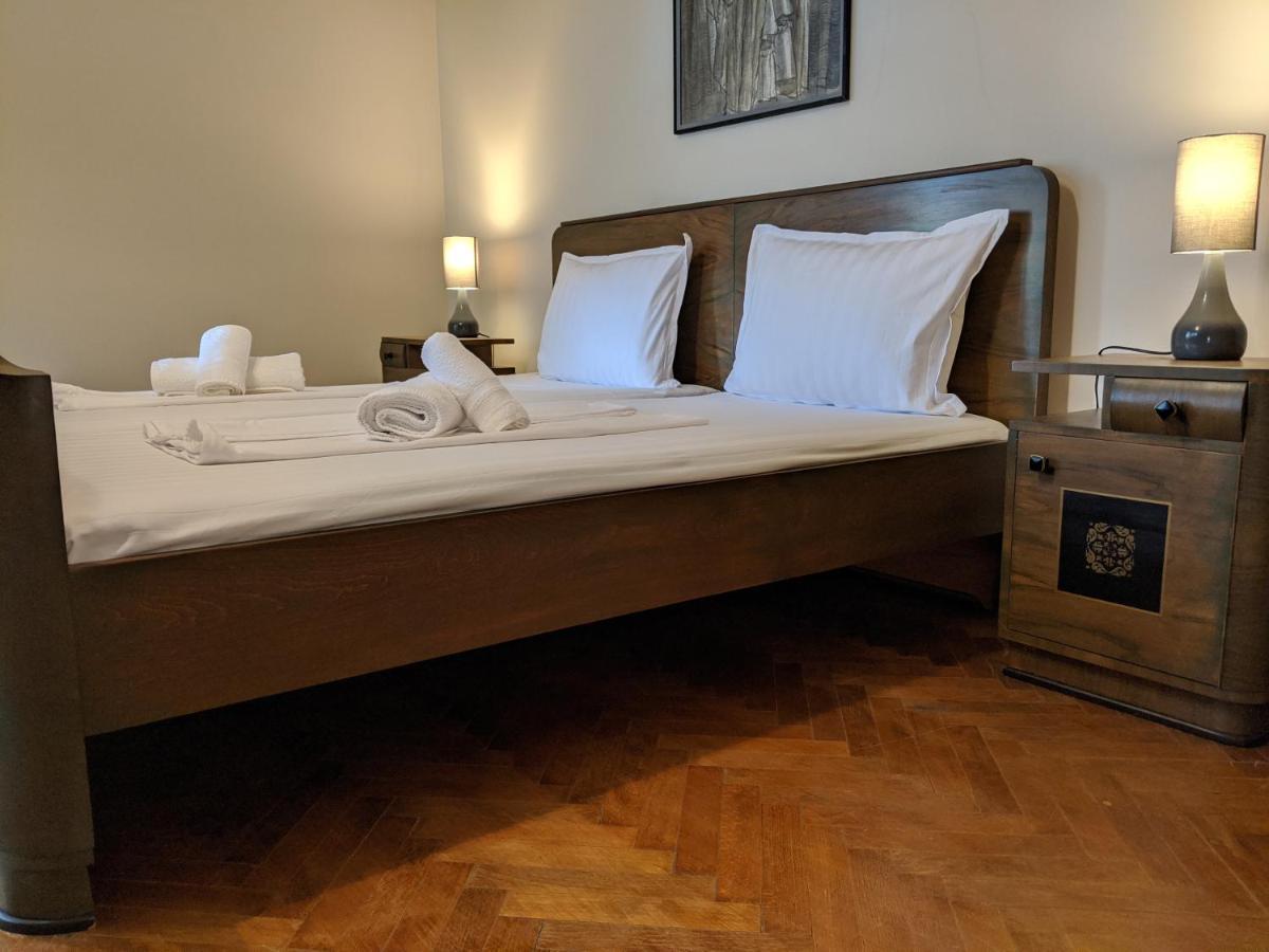 Cristian Apartment Near Old Town 티미쇼아라 외부 사진